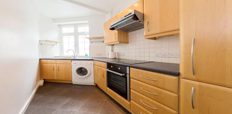 Modern Apartment Buckland Crescent, Belsize Park